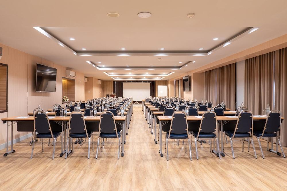 Recenta Phuket Suanluang Otel Dış mekan fotoğraf
