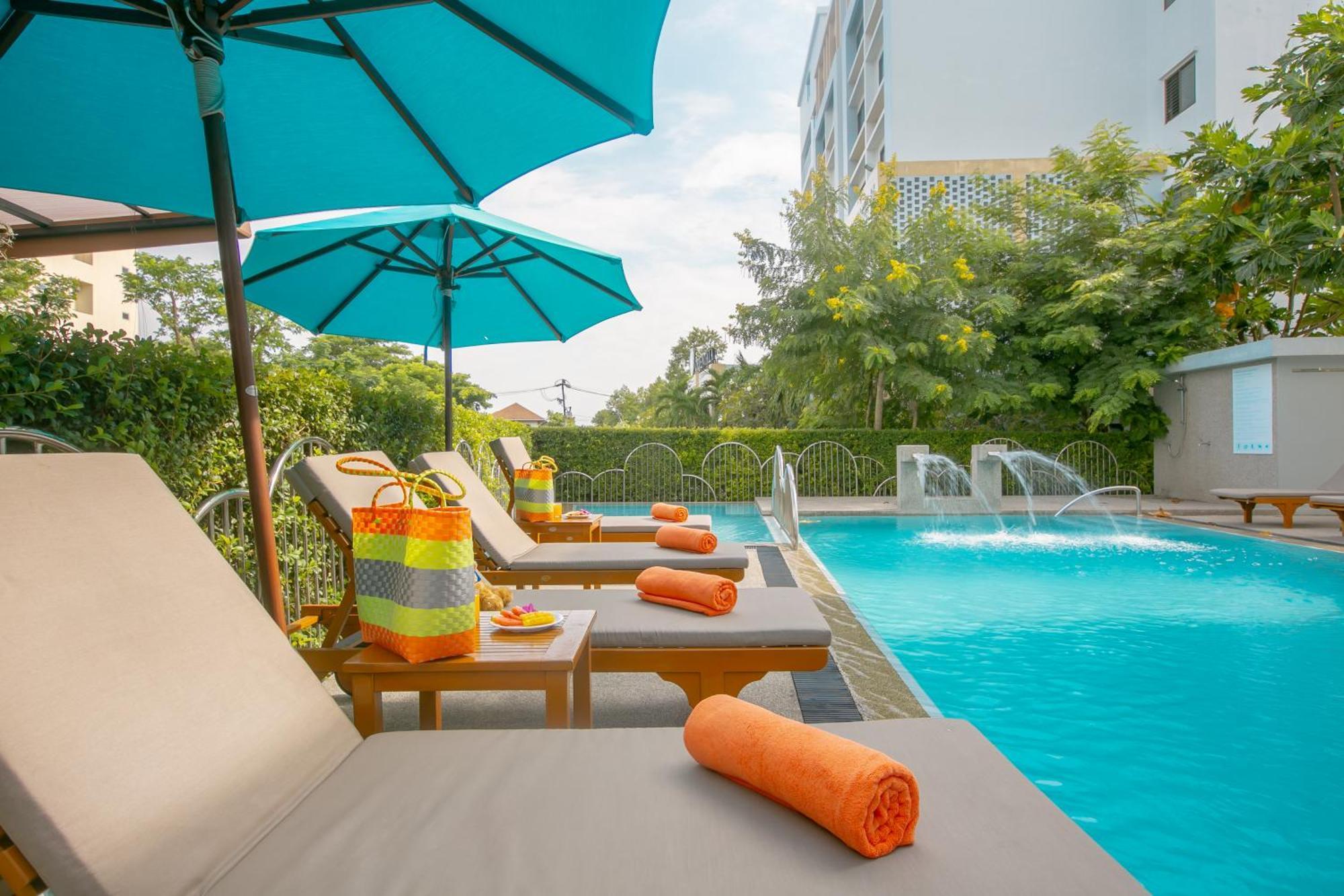 Recenta Phuket Suanluang Otel Dış mekan fotoğraf