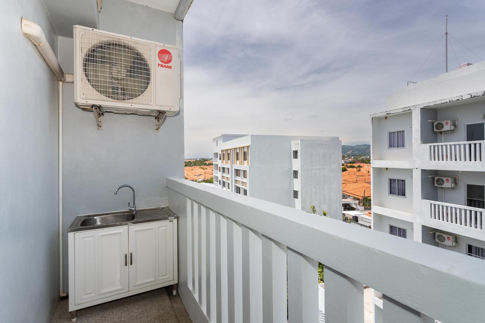 Recenta Phuket Suanluang Otel Dış mekan fotoğraf
