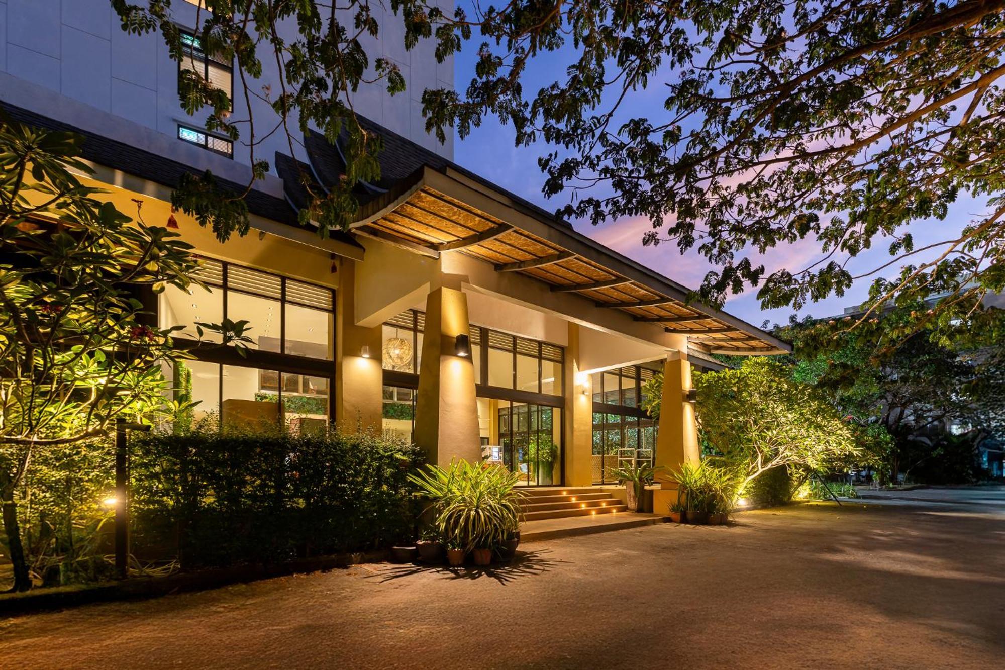 Recenta Phuket Suanluang Otel Dış mekan fotoğraf